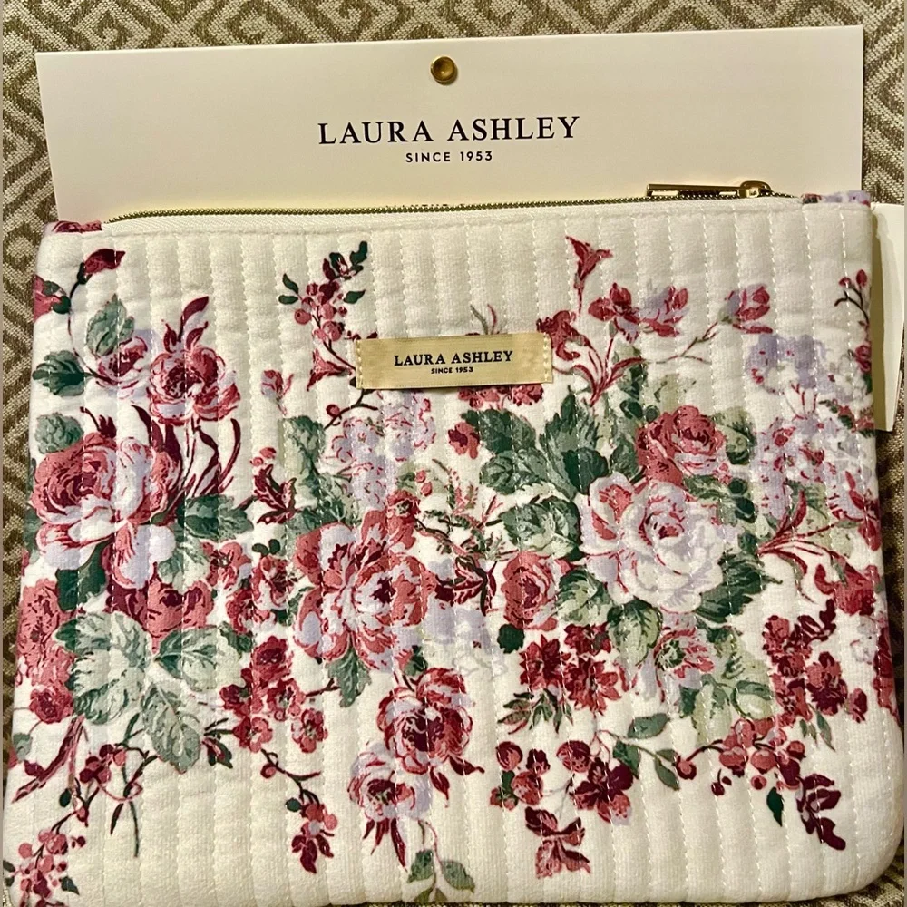 NEW Laura Ashley Pink Floral Cosmetic Pouch with Gold Zipper. 10